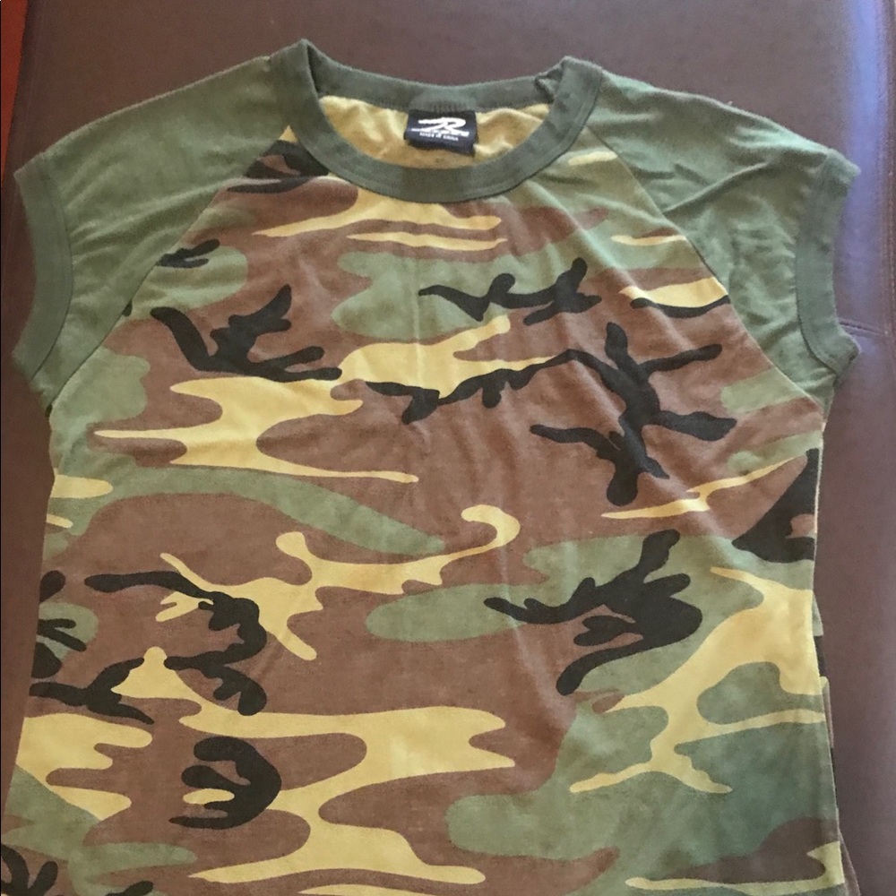 Tee